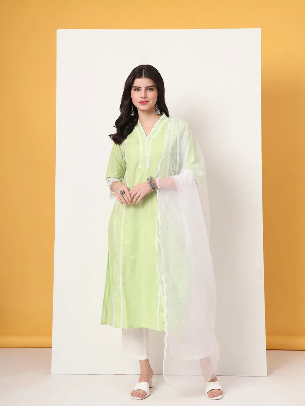 Yufta Premium Cotton Poplin Green Kurta Dupatta Pant Set | Grocsy