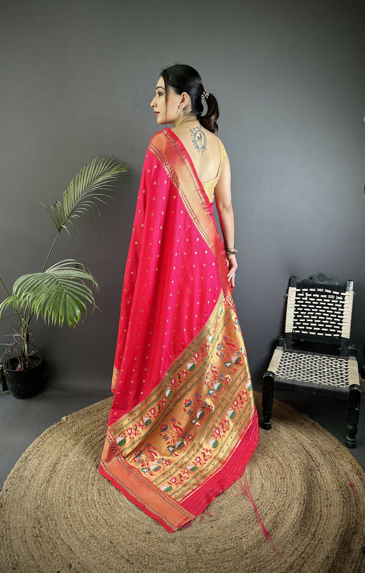 Joban Fashion Magenta Pink Butti Woven Soft Lichi Silk Paithani Saree | Grocsy