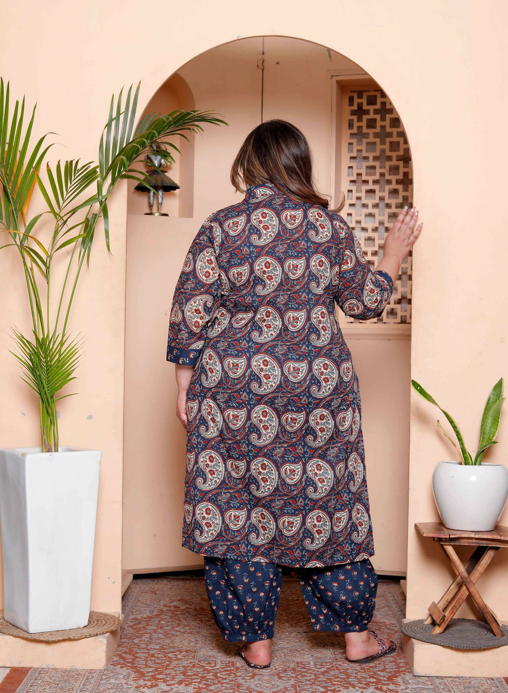 Miravan Womens Plus Size Cotton Floral Printed Shirt-Collar Straight Kurta and Palazzo set | Grocsy
