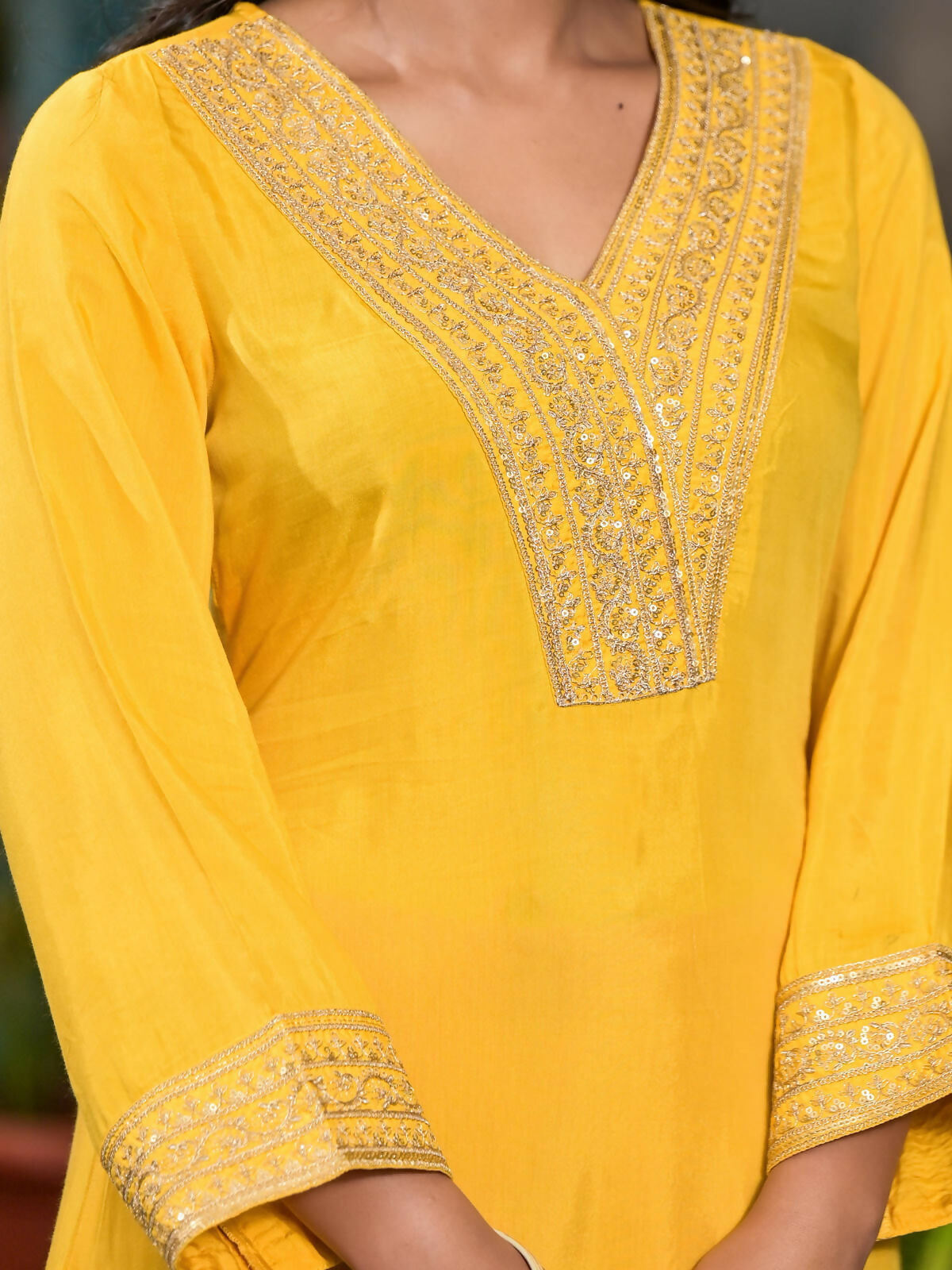 Juniper Women's Yellow Solid Viscose Kurta & Pant Set With Zari Work & Sequins | Grocsy