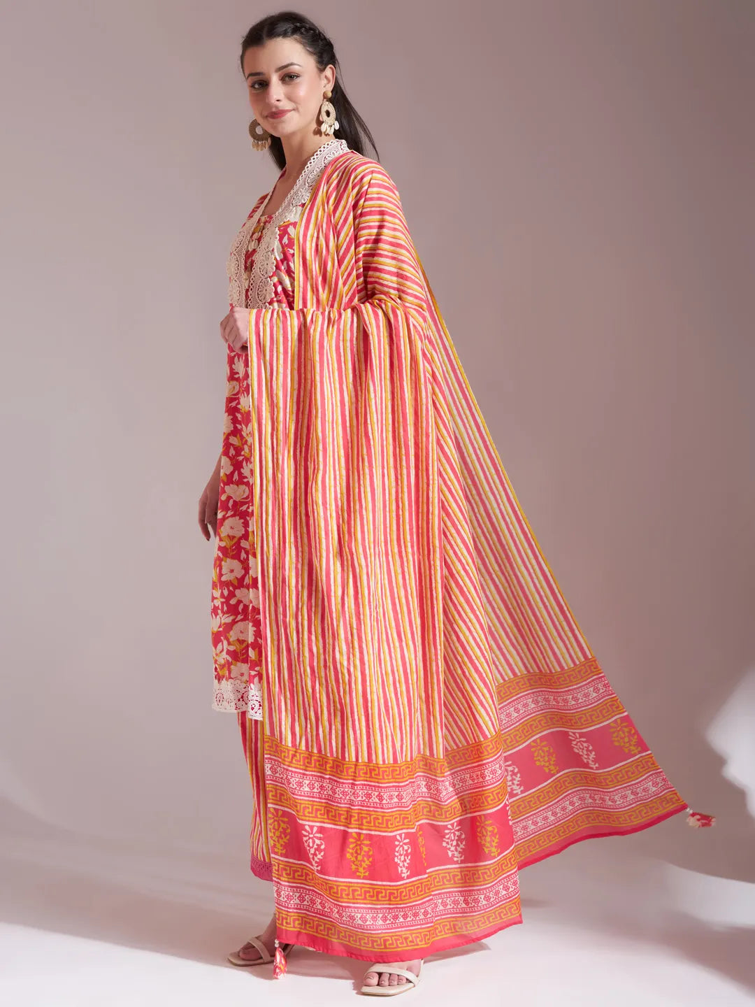 Yufta Pure Cotton Pink Kurta Dupatta Set With Lace Detailing | Grocsy
