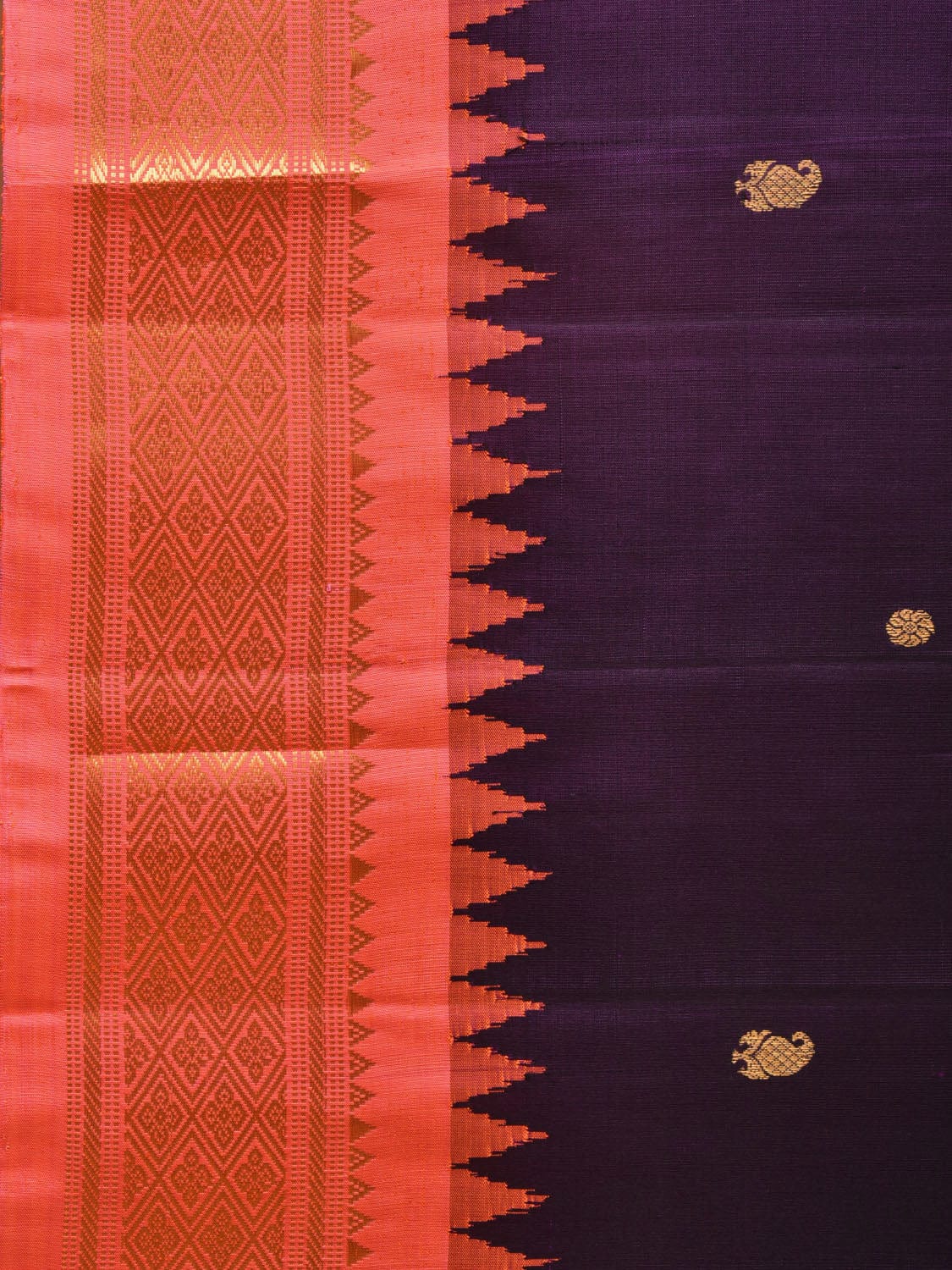 Purple and Peach Gadwal Silk Handloom Saree with Mango Pallu and Border Design - Global Threads | Grocsy