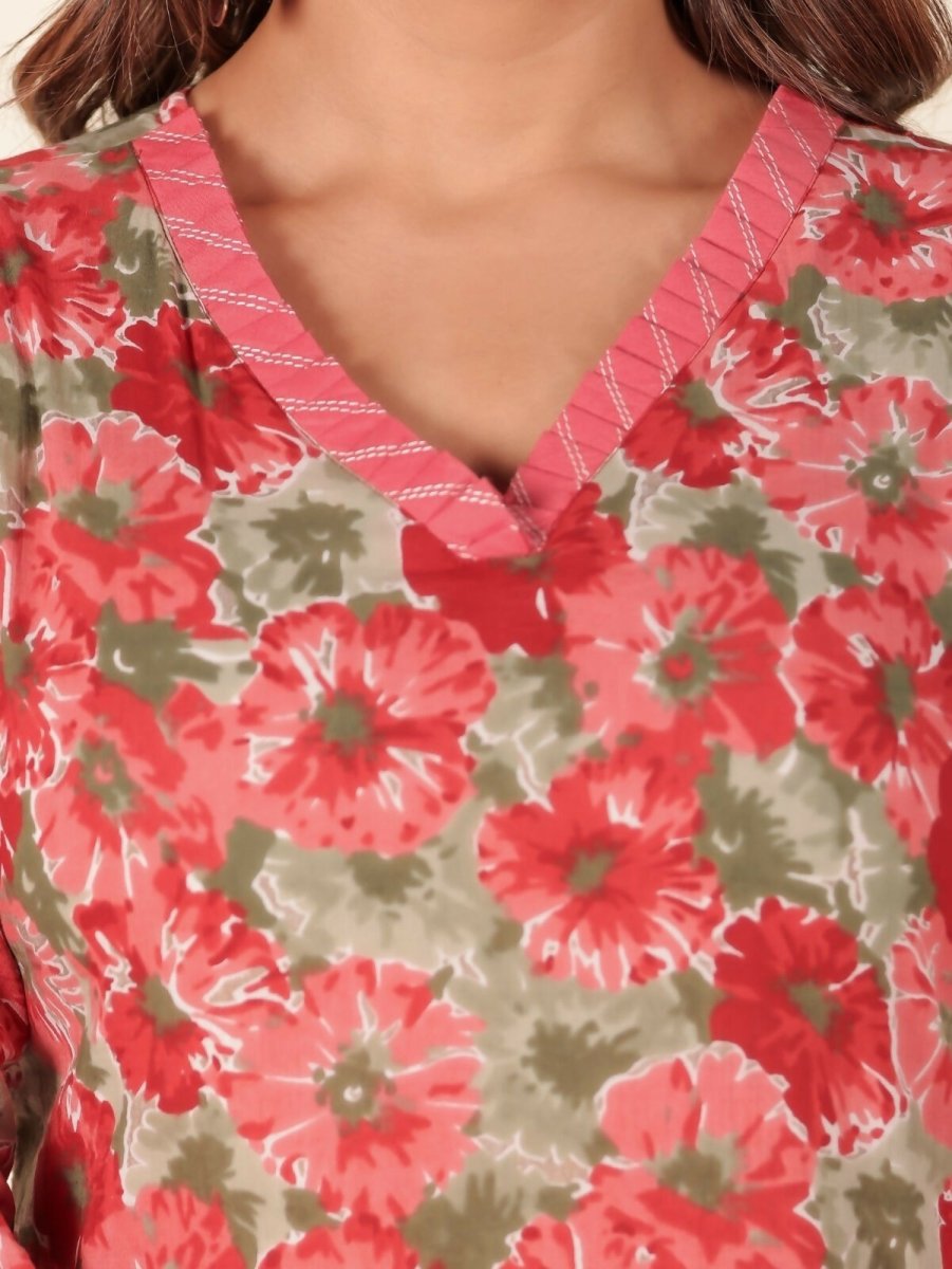 Aramya Red Soft Cotton Floral Panelled Kurta for Women | Grocsy