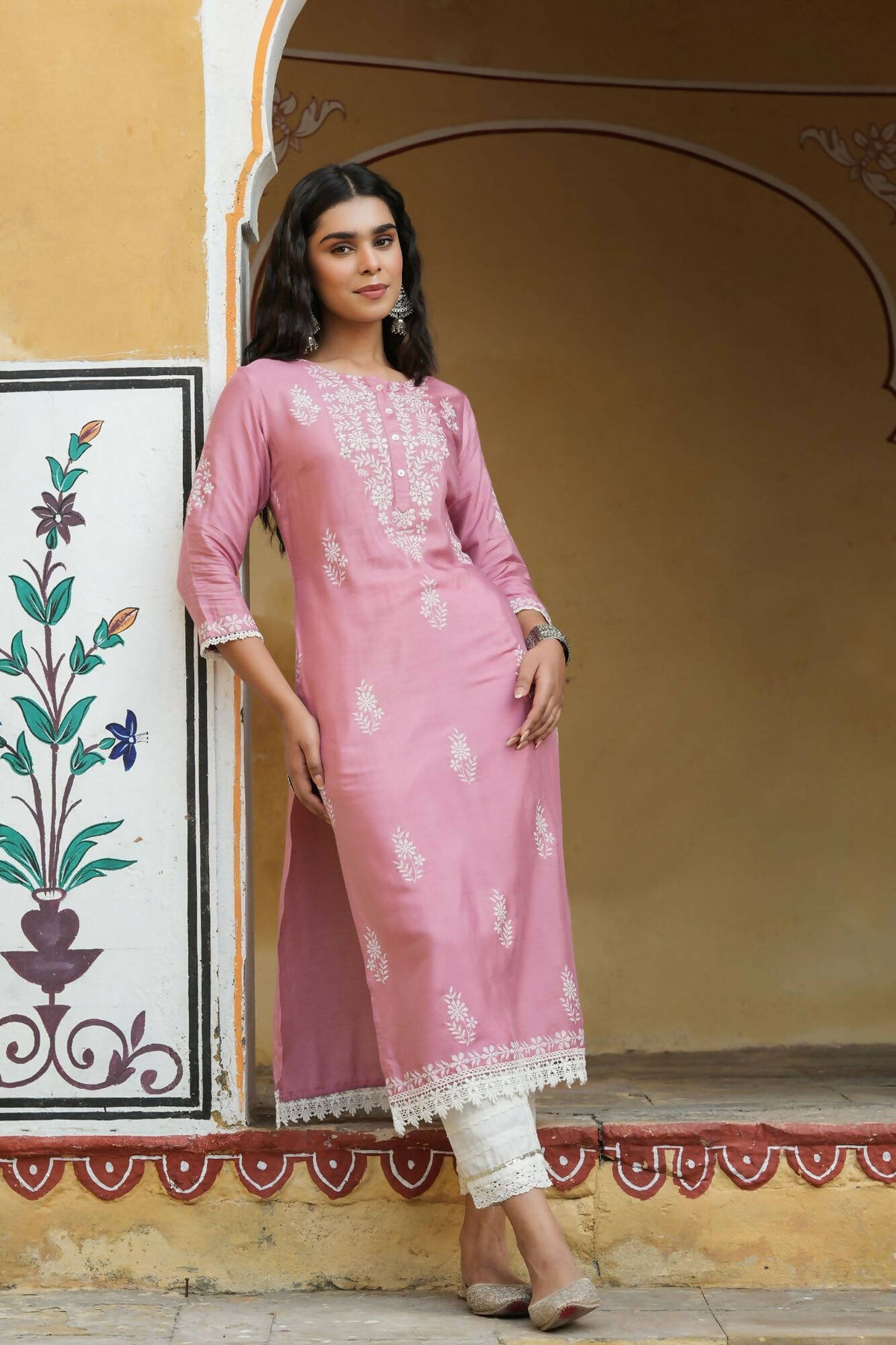 Juniper Women's Onionpink Shantoon Printed Straight Kurta | Grocsy