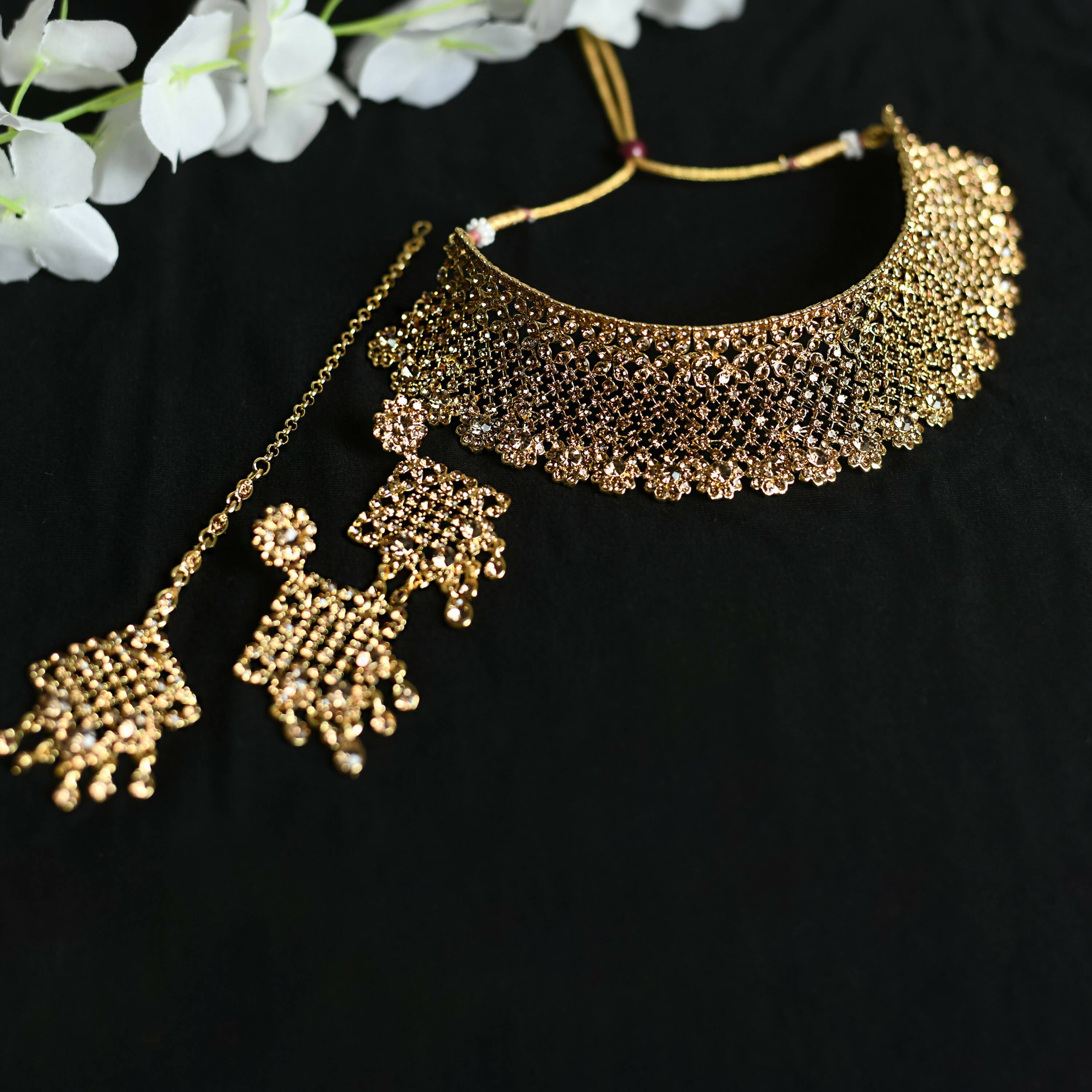 Mominos Fashion Johar Kamal Traditional Rajwadi Design Heavy Golden Color Choker Set | Grocsy
