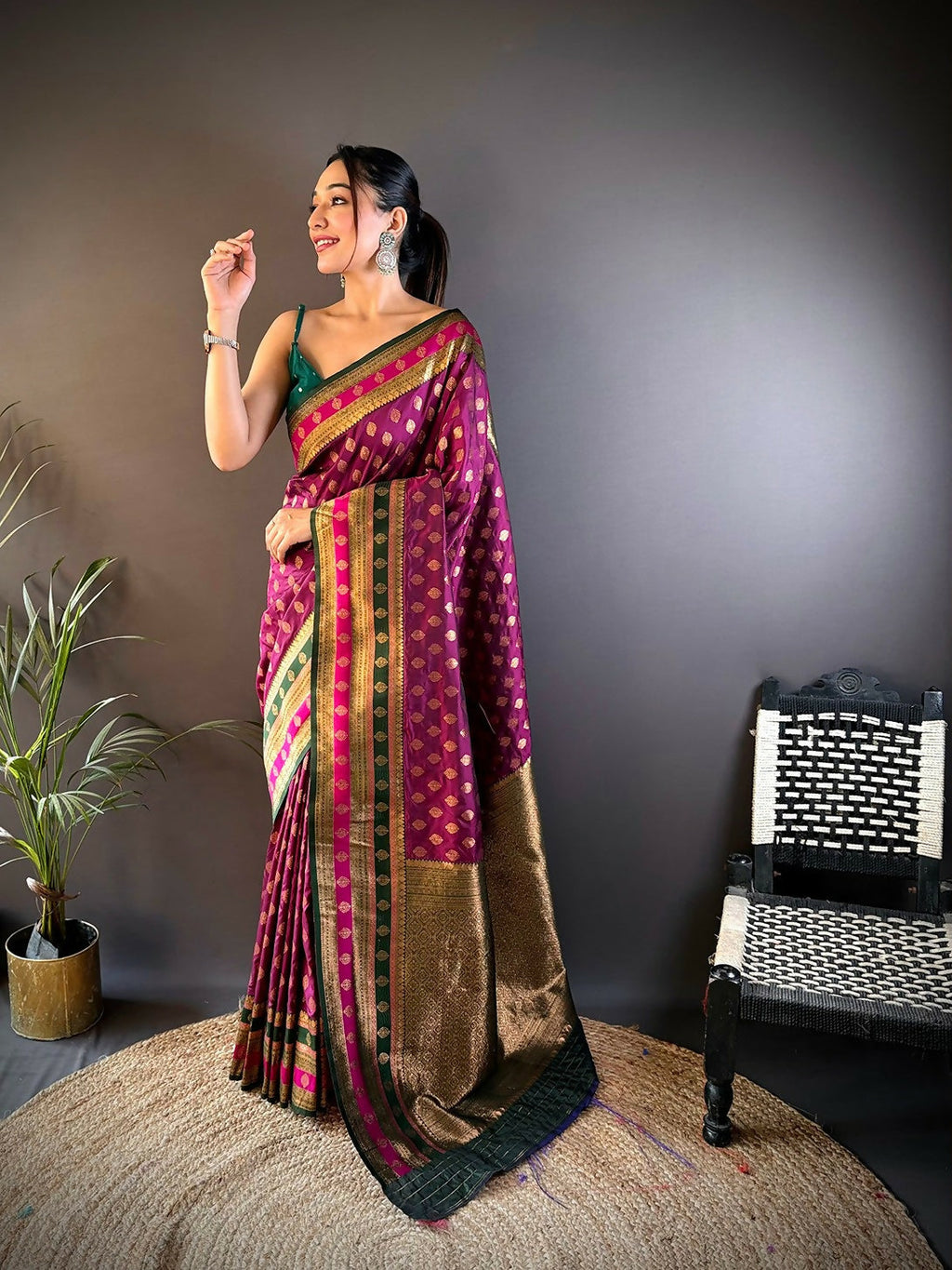 Joban Fashion Green Butti Banarasi Silk Sarees | Grocsy