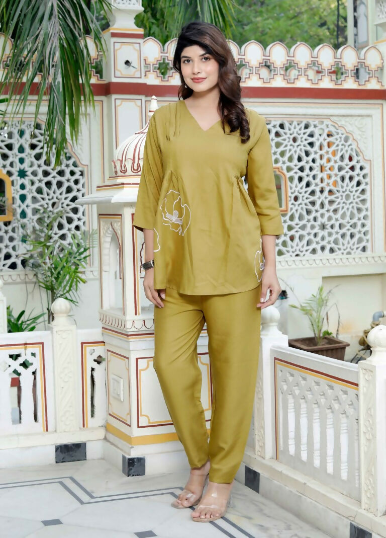 Miravan Women's Mehandi Solid Co-Ord Set | Grocsy
