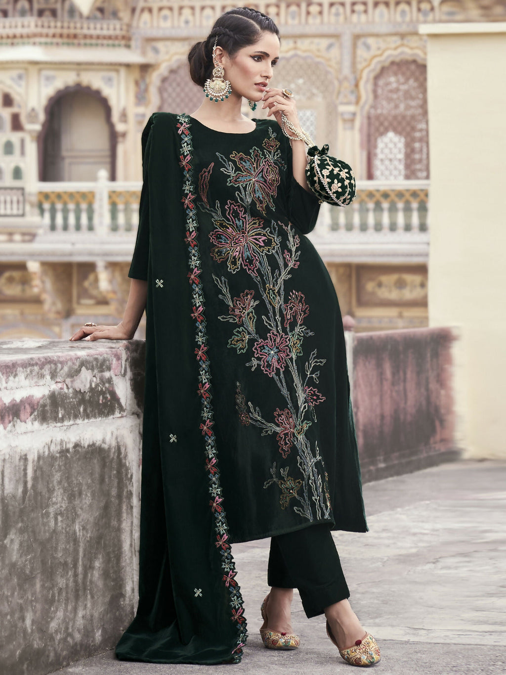 Jyoti Fashion Women's Green Velvet Resham Thread with Jari & Sequin Kurta with Trouser & Dupatta | Grocsy