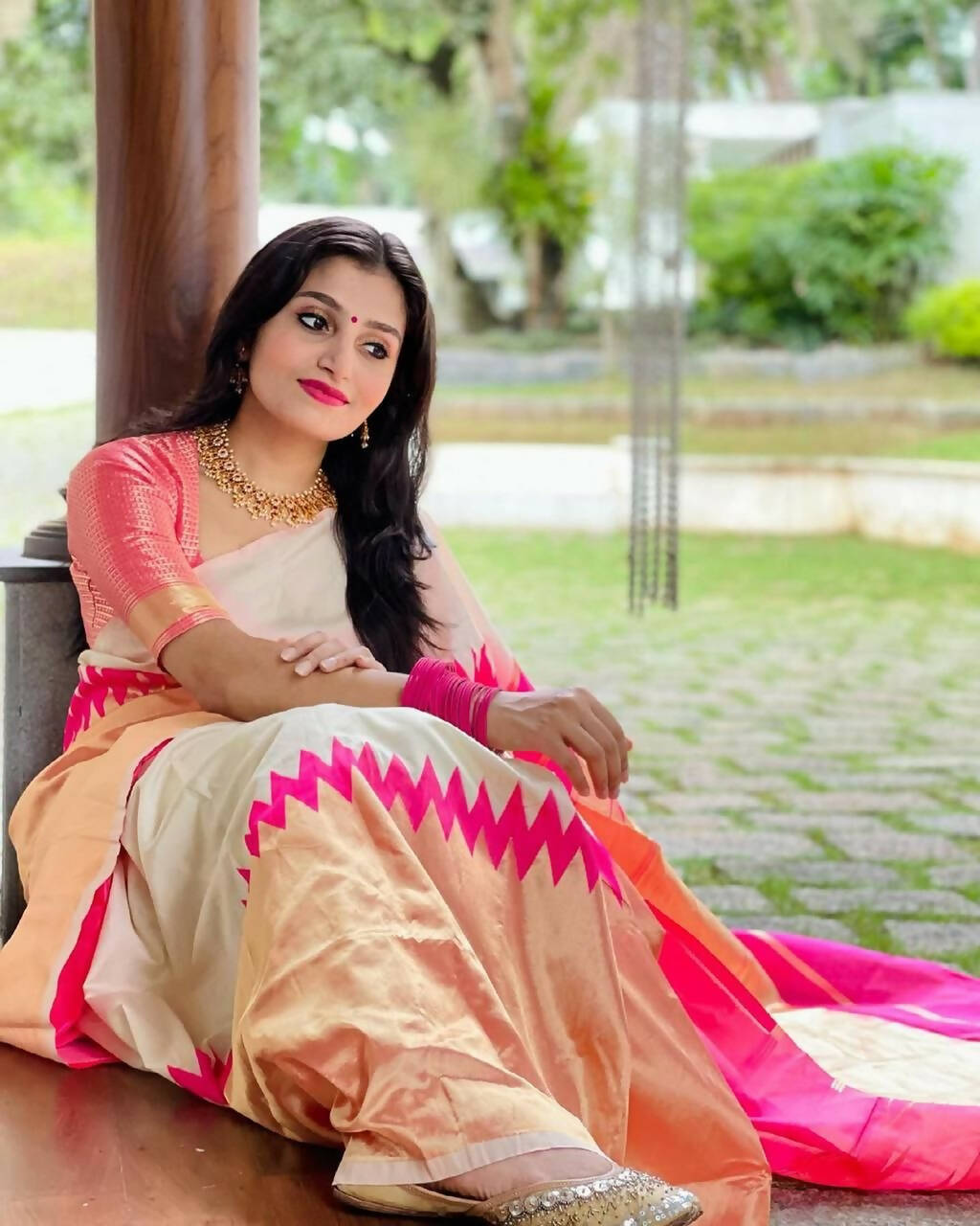 DEIANA'S Beautiful Designer Golden zari Soft Lichi Silk Saree - White | Grocsy
