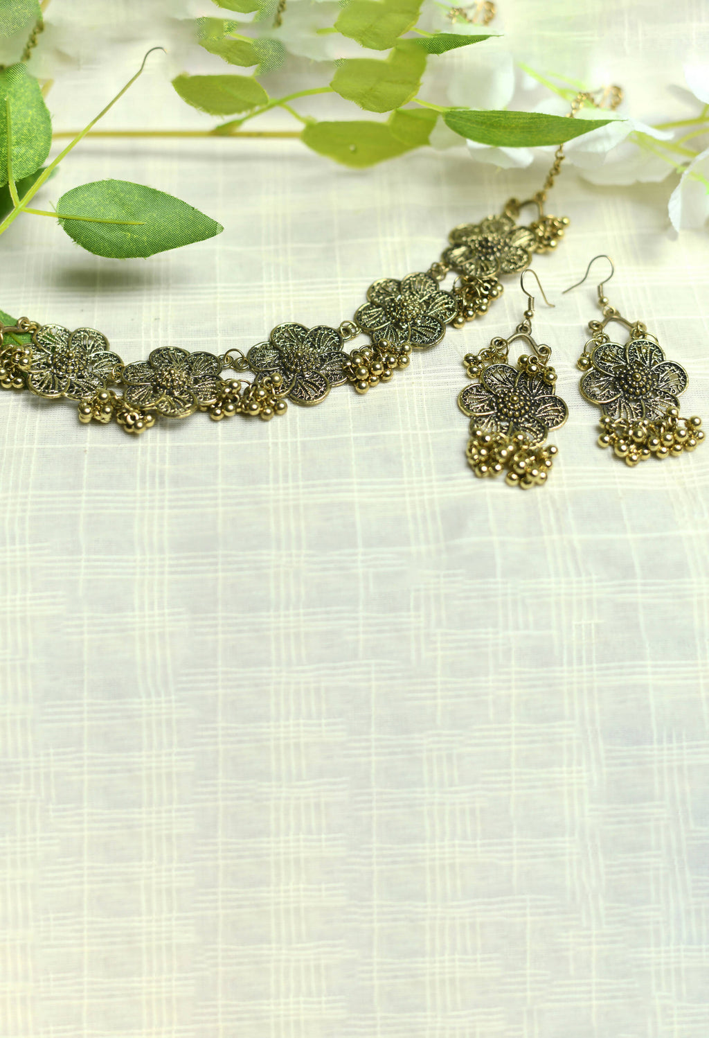Mominos Fashion Johar Kamal Golden-Plated Brass Finish Floral Desgin Choker For Women | Grocsy