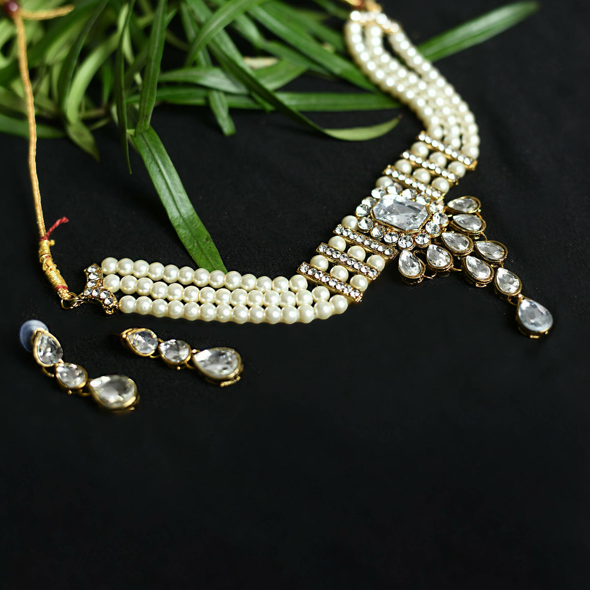 Mominos Fashion Johar Kamal Gold-Polished Brass Finish Kundan/Stone Choker For Women (White) | Grocsy