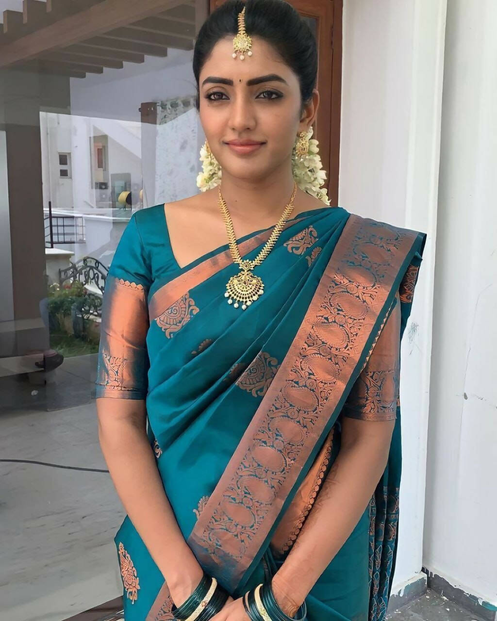 DEIANA'S Beautiful Designer Golden zari Soft Lichi Silk Saree - Blue | Grocsy