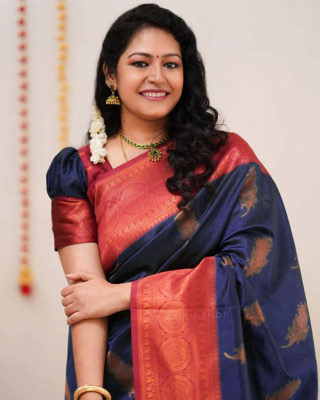 DEIANA'S Beautiful Designer Golden zari Soft Lichi Silk Saree - Navy Blue | Grocsy