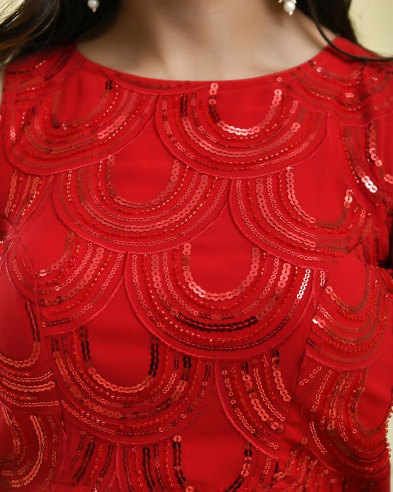 Amodini Designer Studio Red Cutdana Sequined Sleeveless Padded Blouse | Grocsy