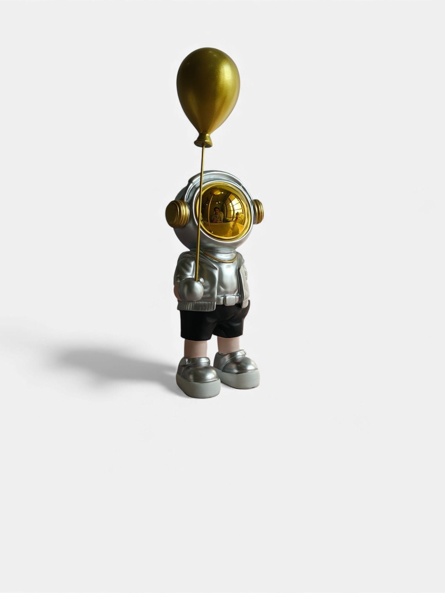 Sun Mun Decors Silver Headphone boy with Balloon | Grocsy