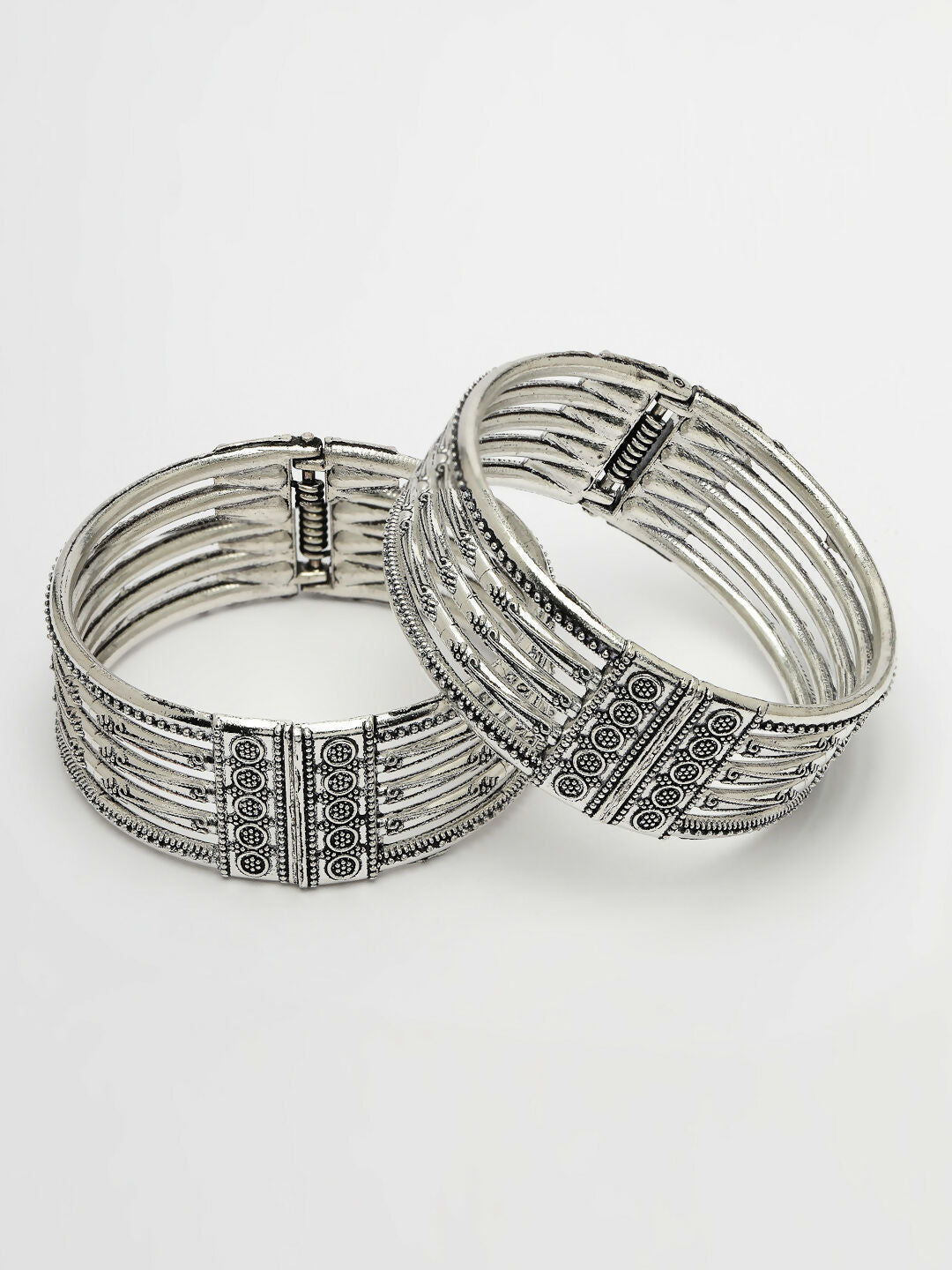 NVR Women's Set of 2 Silver-Toned German Silver Oxidised Kada Bangle