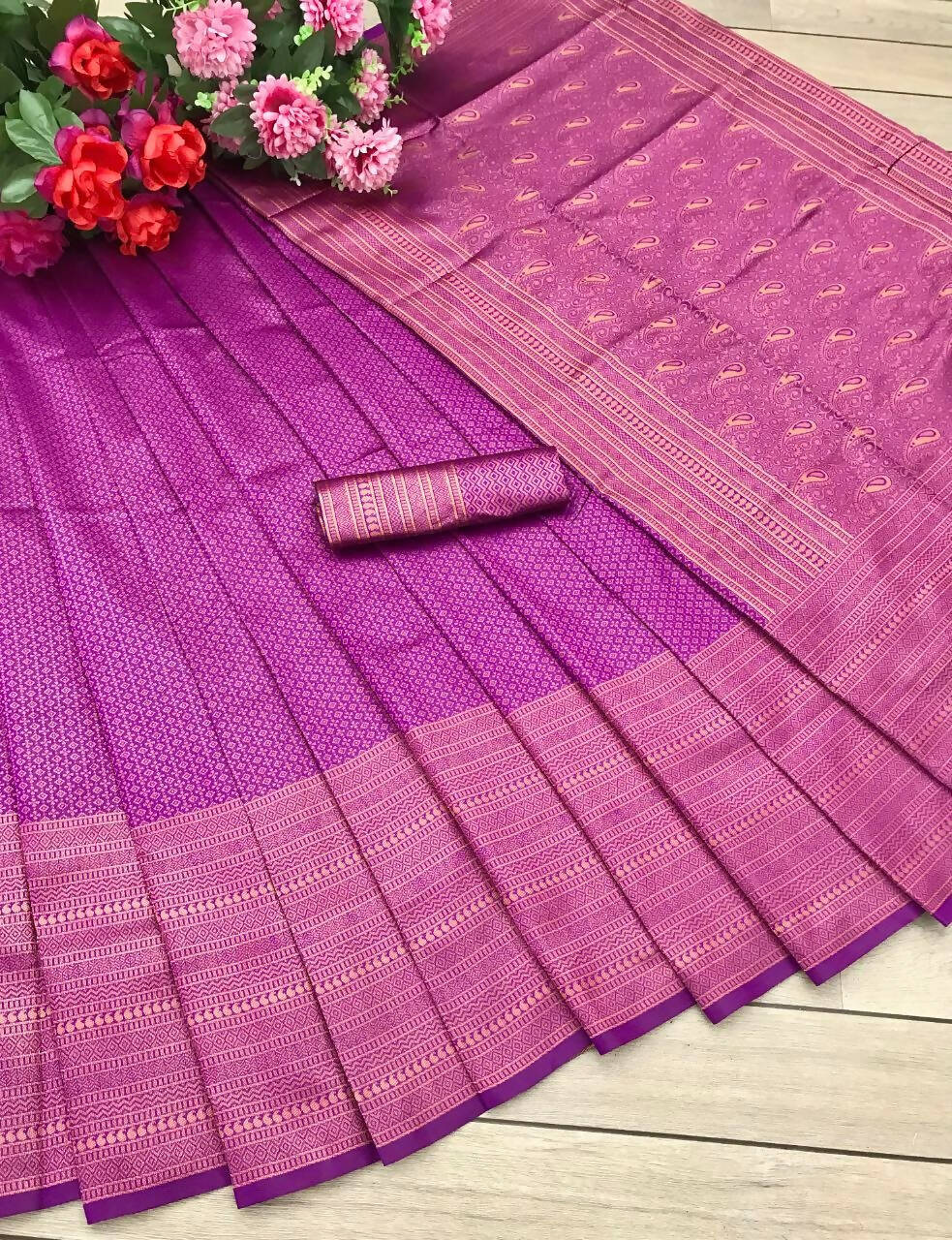 DEIANA'S Beautiful Designer Golden zari Soft Lichi Silk Saree - Majanta | Grocsy