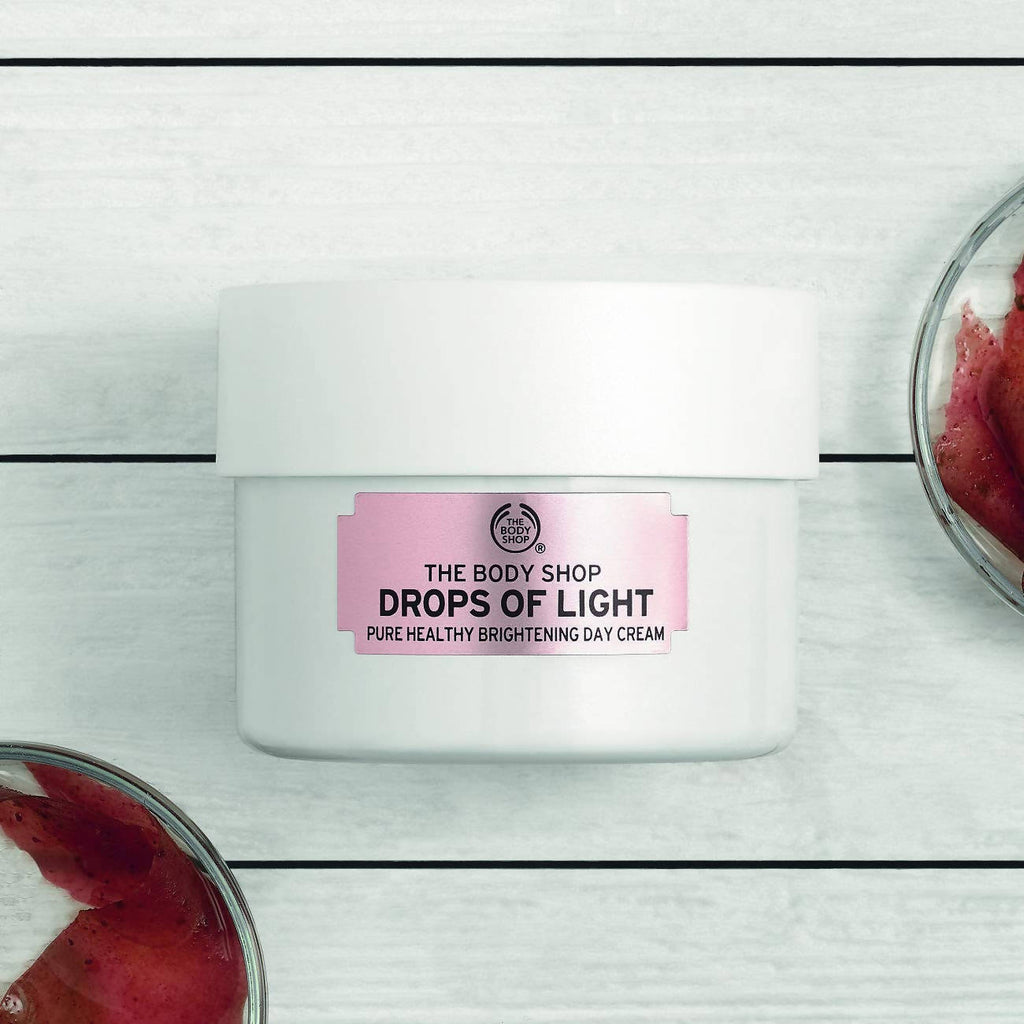 The Body Shop Drops Of Light Brightening Day Cream | Grocsy