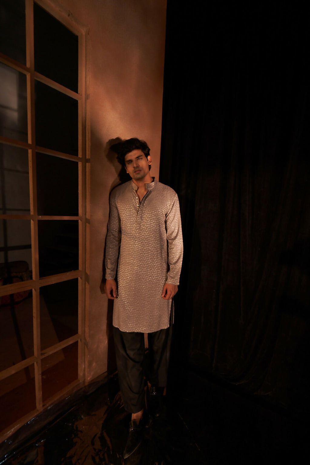 Mouve Viscose Wevon Designer Men's Kurta Set - Mahotsav | Grocsy