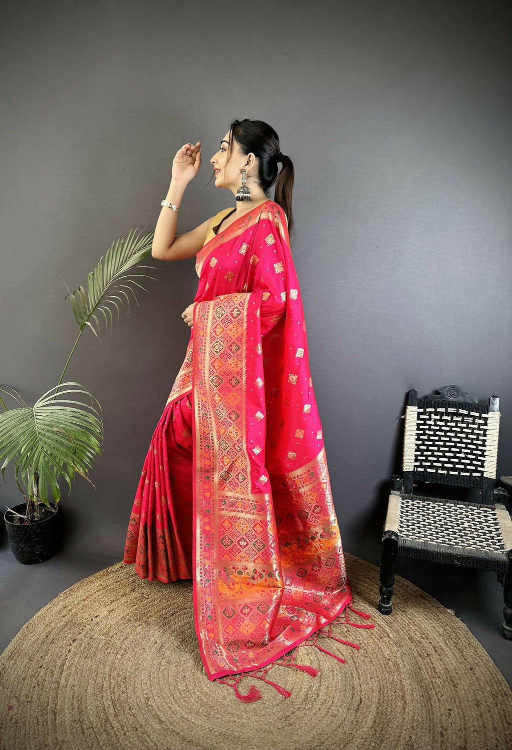 Joban Fashion Coral Pink Geometric Pattern Soft Silk Patola Saree | Grocsy