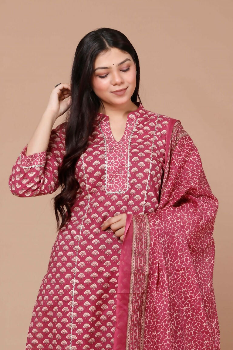 Miravan Women's Pink Straight Floral Printed Kurta & Palazzo With Dupatta Set | Grocsy