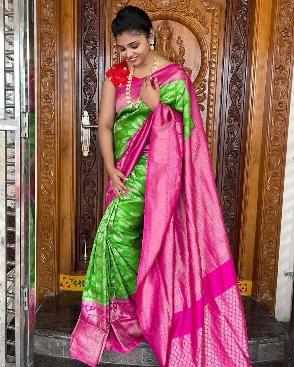 DEIANA'S Beautiful Designer Golden zari Soft Lichi Silk Saree - Parrot | Grocsy