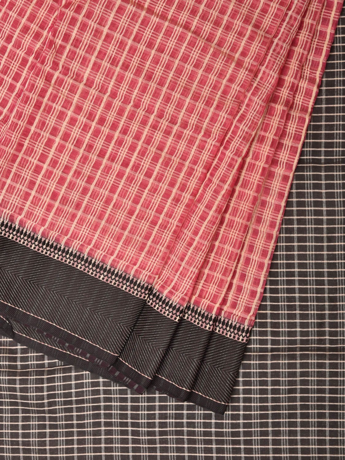 Red and Black Bamboo Cotton Saree with Checks Design No Blouse - Global Threads | Grocsy