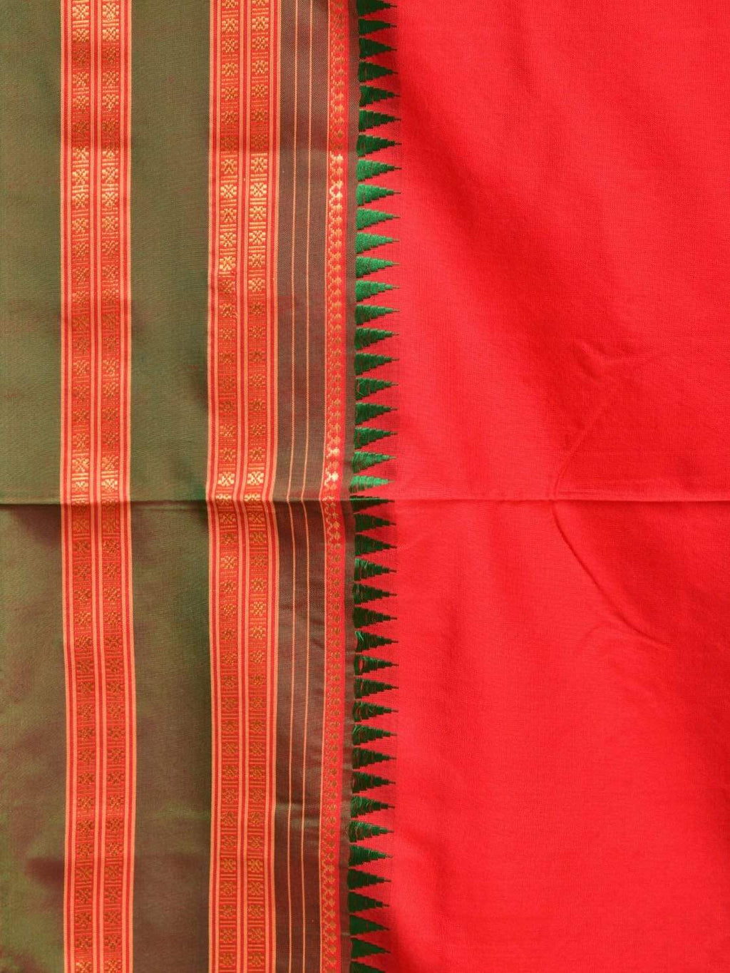 Red and Green Narayanpet Silk Handloom Plain Saree with Traditional Border Design No Blouse - Global Threads | Grocsy