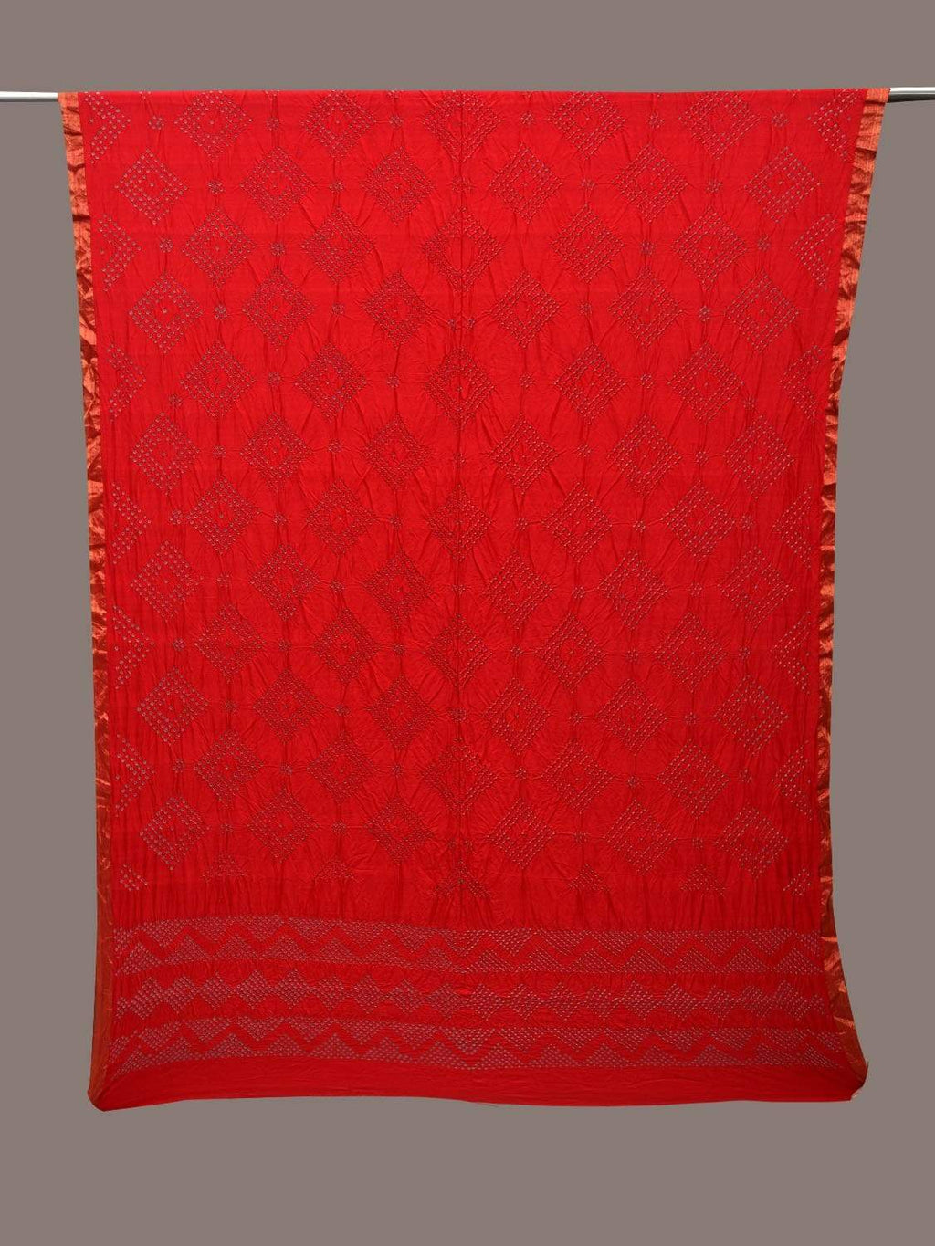 Red Bandhani Silk Handloom Dupatta with Geometric Design - Global Threads | Grocsy