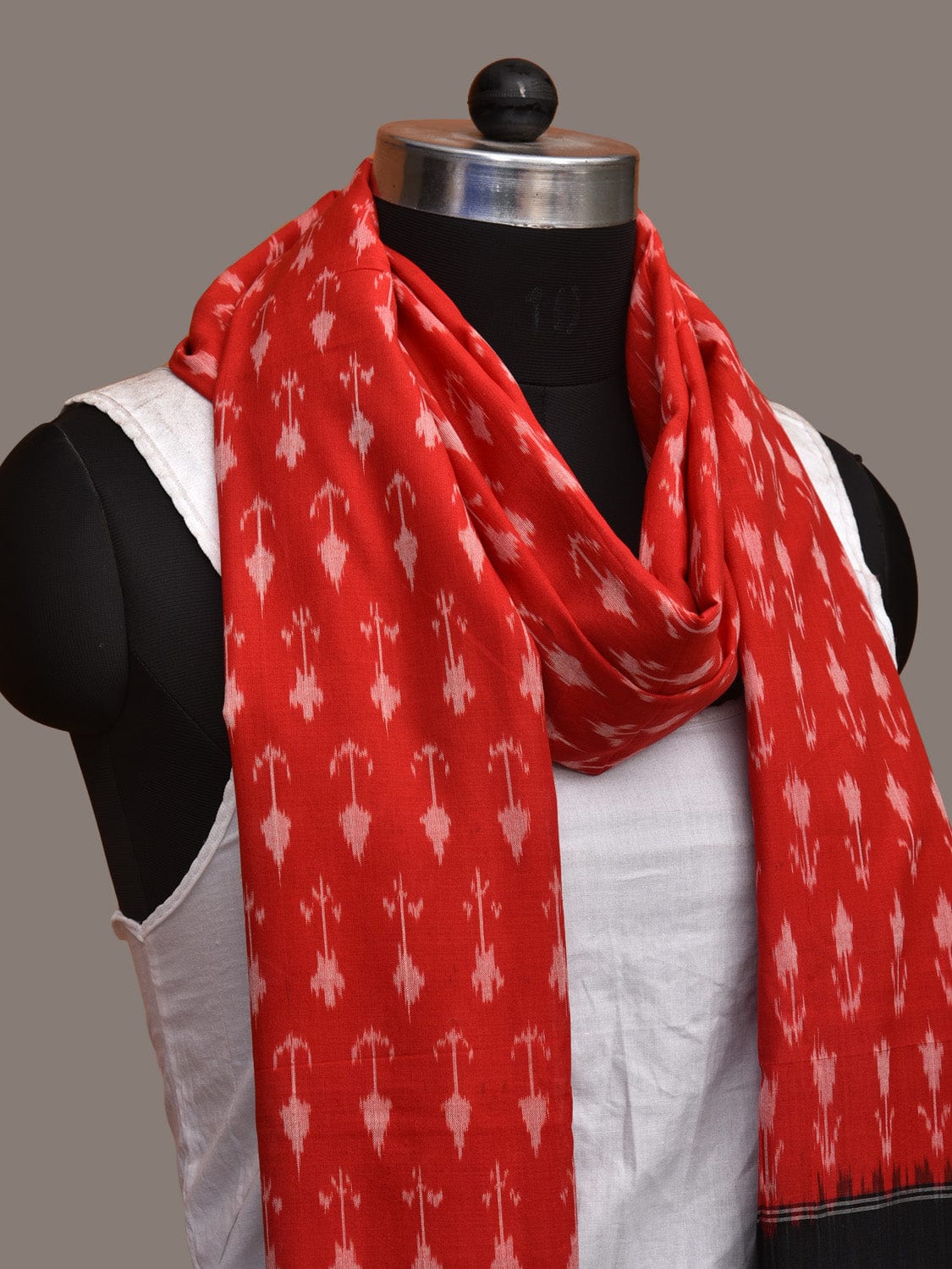 Red Pochampally Ikat Cotton Handloom Dupatta with Arrows Buta - Global Threads | Grocsy