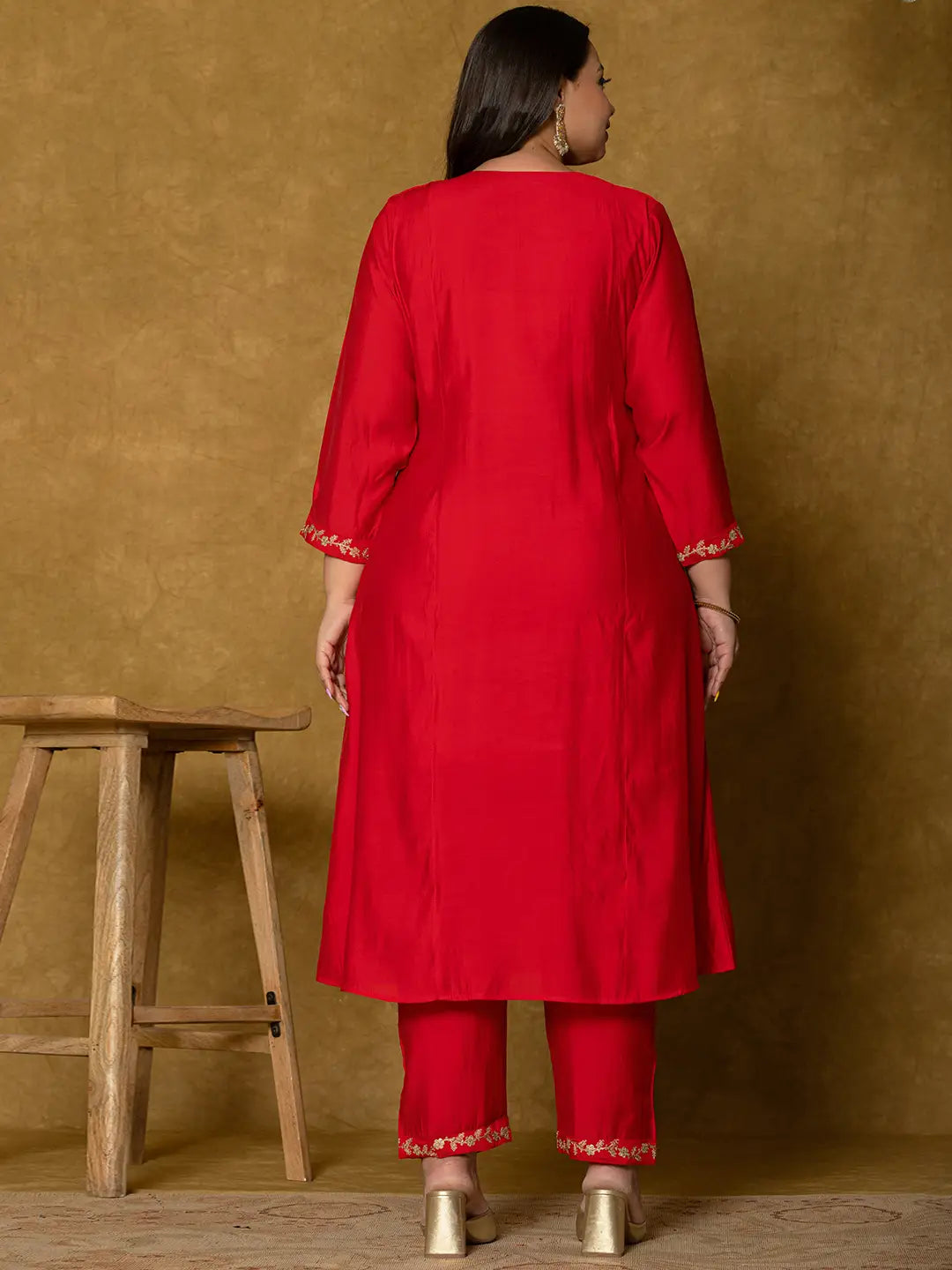 Yufta Red Silk Embroidered Plus Size Kurta Dupatta Set | Grocsy