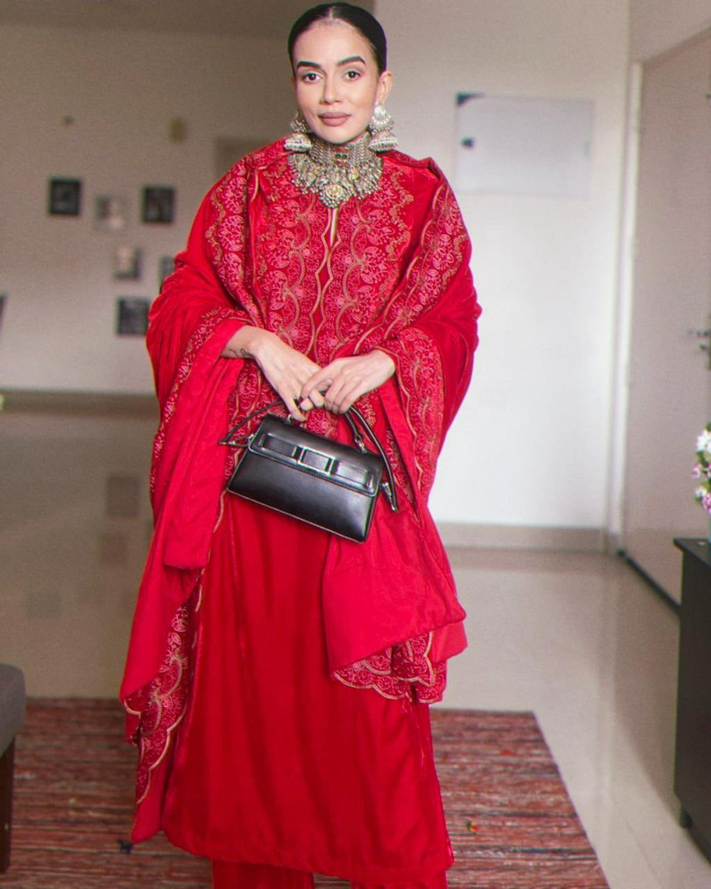 trueBrowns Red Velvet Embroidered Slit Kurta | Grocsy