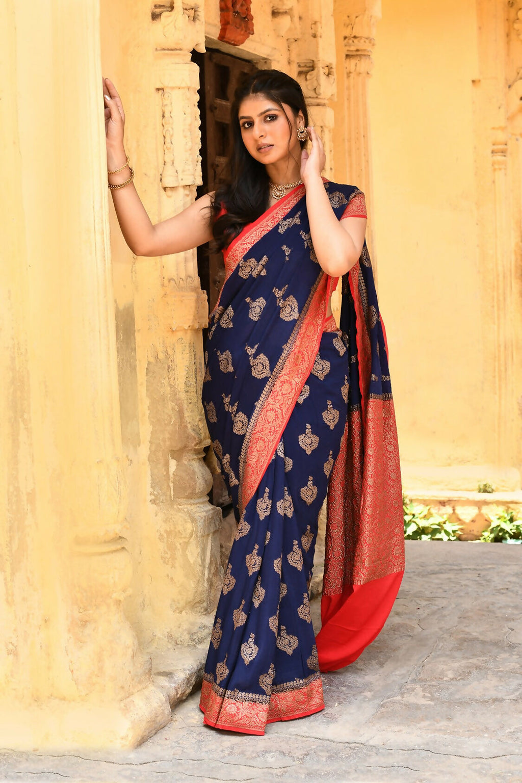 Joban Fashion Navy Blue Crepe Chiffon Pure Handloom Banarasi Silk Saree | Grocsy