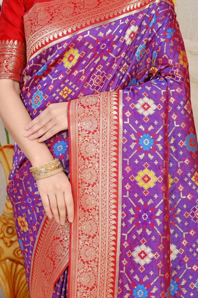 Jyoti Fashion Women's Purple Patola Silk Zari Woven Saree with Blouse | Grocsy