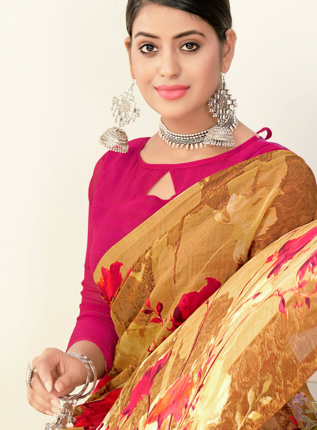 Brown Georgette Floral Printed Saree With Unstitched Blouse Piece - Jyoti | Grocsy