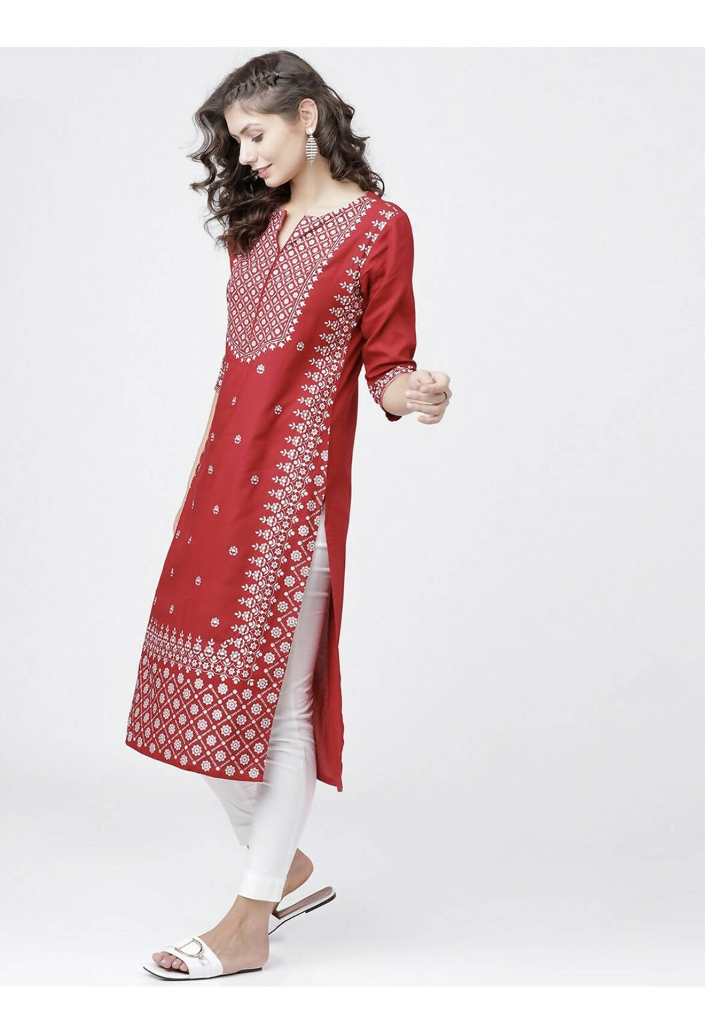 Cheera Embellished Daily Wear Cotton Blend Kurta - Red & White | Grocsy