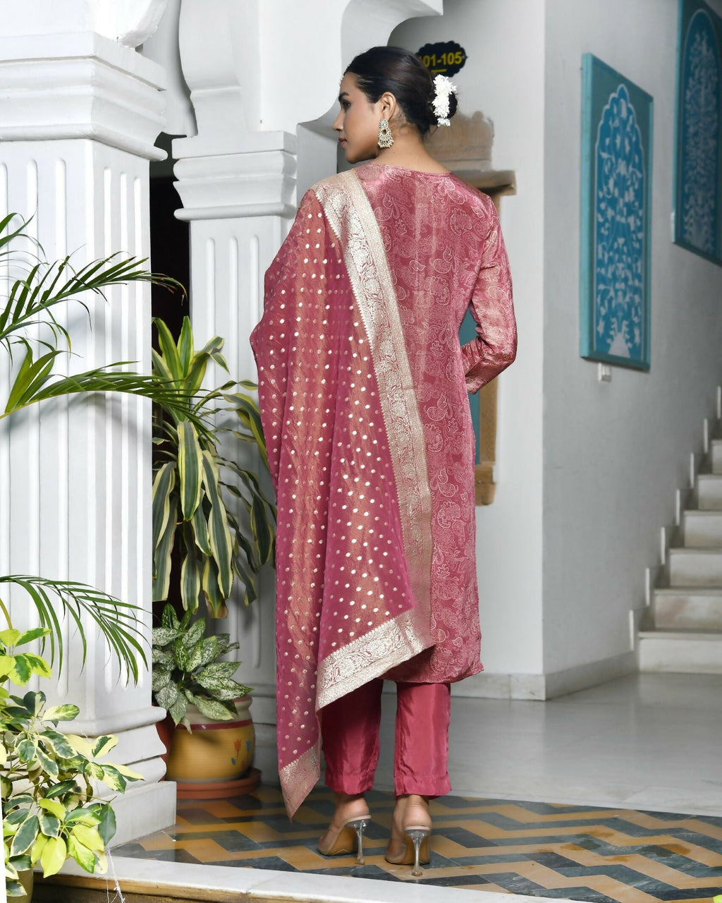 Vaasva Women's Digital Printed Tissue Suit Set With Solid Pant & Brocade Dupatta | Grocsy