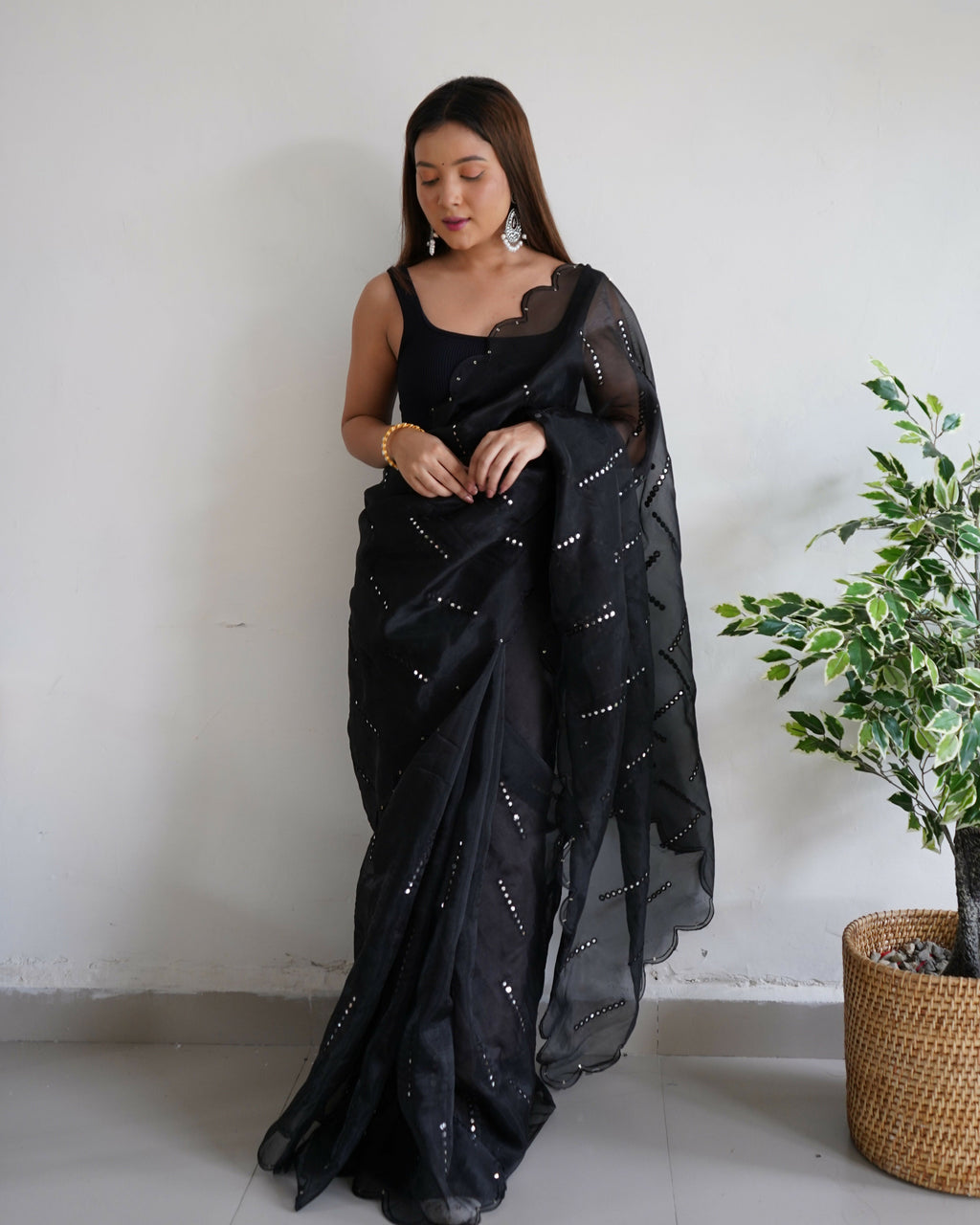 Vamsee Vika 9Mm Black Organza Saree | Grocsy