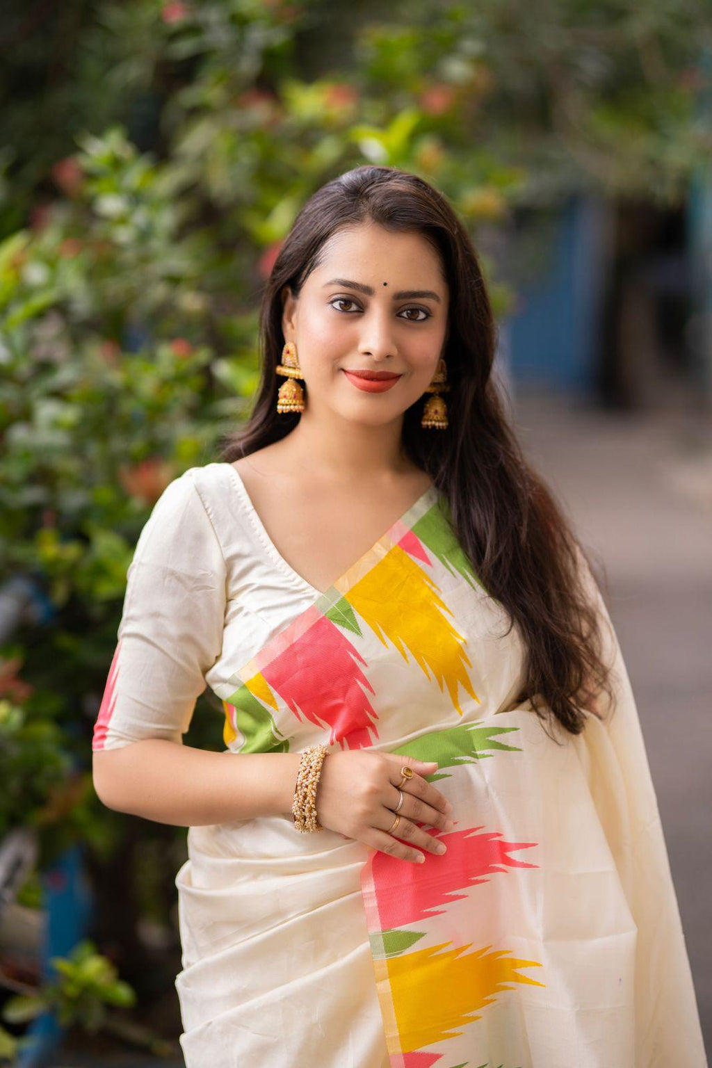 Cream Polycotton Woven Design Saree with Unstitched Blouse - A2M | Grocsy