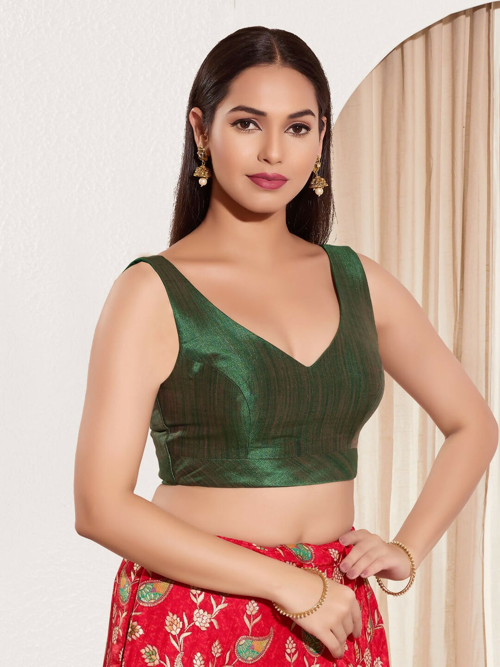 Joban Fashion Dark Green Mulberry Silk Padded Blouse With Round Neck Sleeveless | Grocsy