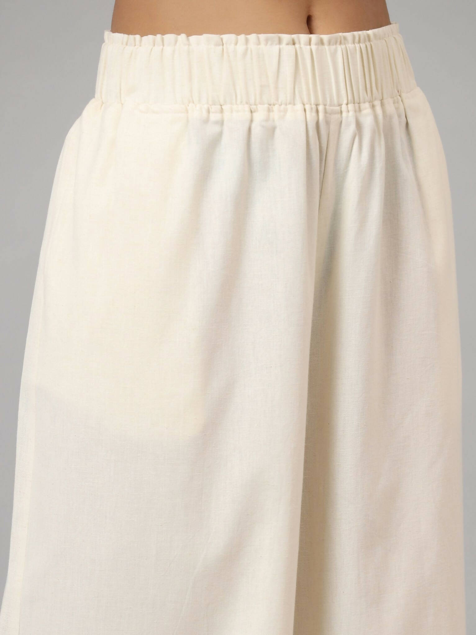 Juniper Women's Ivory Cotton Flex Flared Culottes | Grocsy