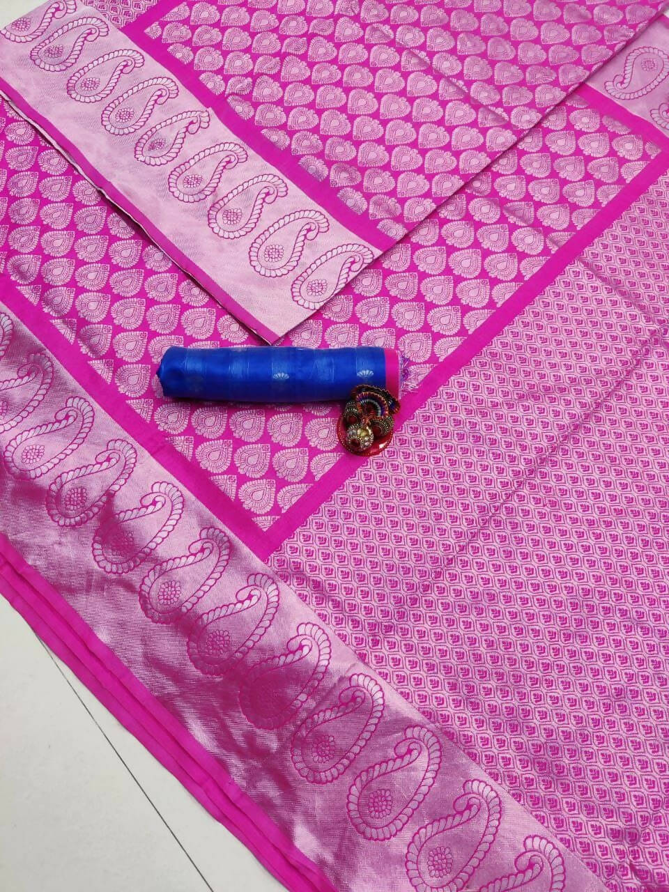 DEIANA'S Beautiful Designer Golden zari Soft Lichi Silk Saree - Pink | Grocsy