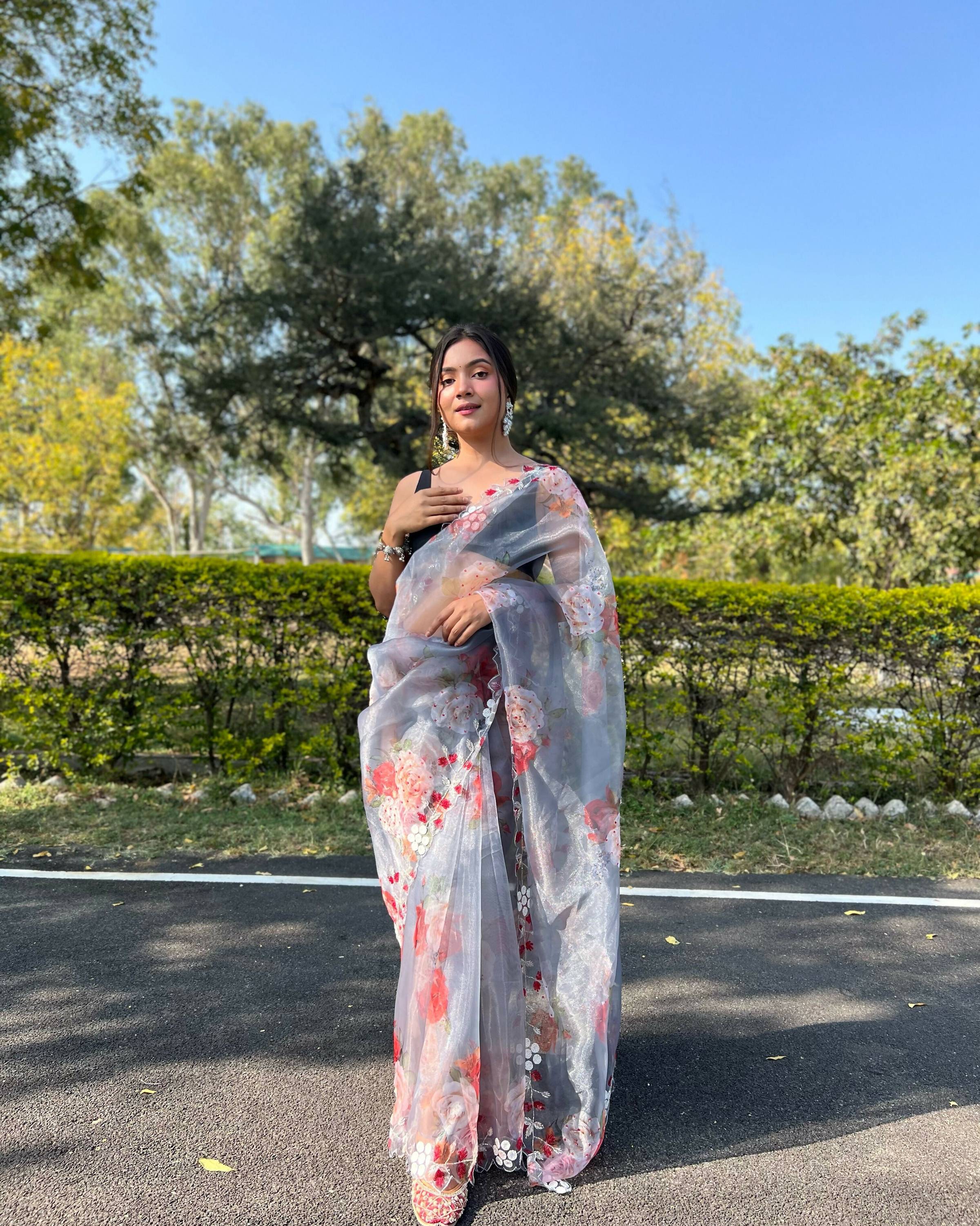 Vamsee Sia Grey Organza Saree | Grocsy