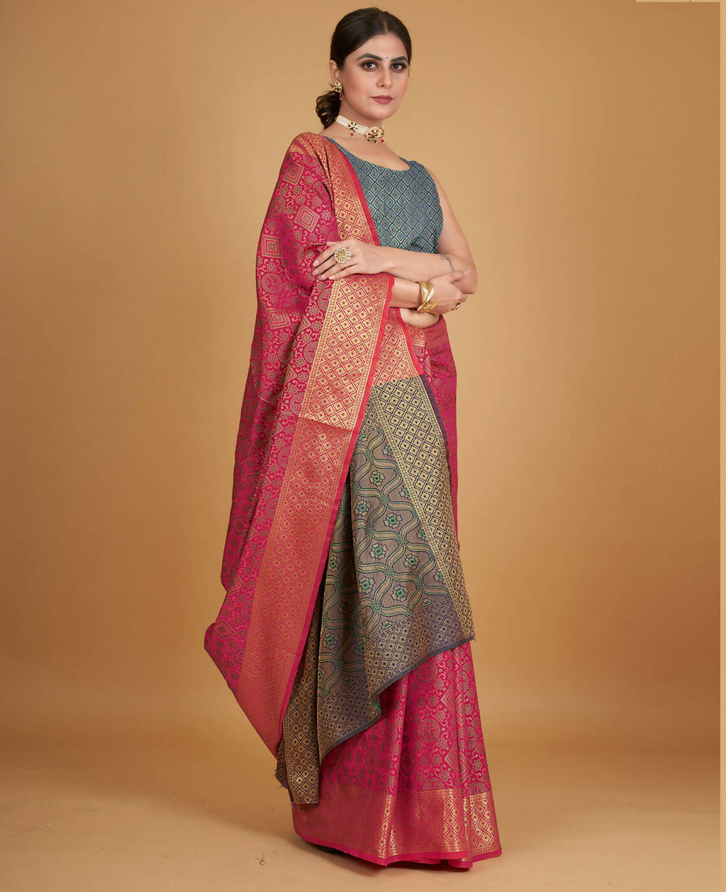 Pink Silk Woven Design Saree With Unstitched Blouse Piece - Akshita | Grocsy