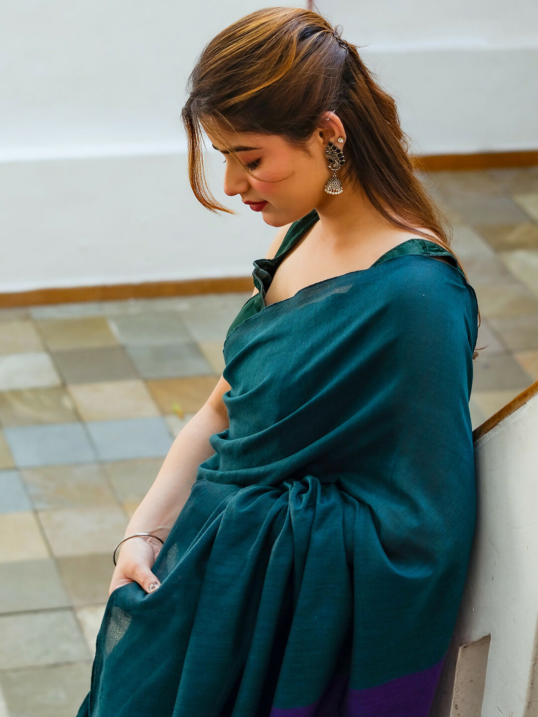 Zibaa Hand-Dyed Mul Cotton Peacock Green Saree with Tassels | Grocsy