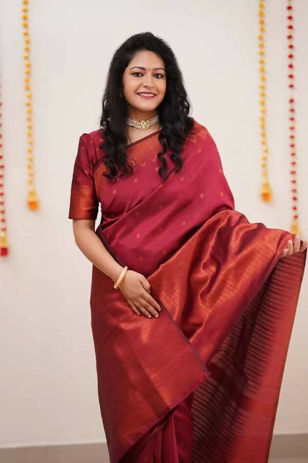 DEIANA'S Beautiful Designer Golden zari Soft Lichi Silk Saree - Red | Grocsy