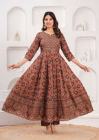 Jaimini Women Cotton Printed Round Neck Calf Length Flared Kurta Pant And Dupatta Set | Grocsy