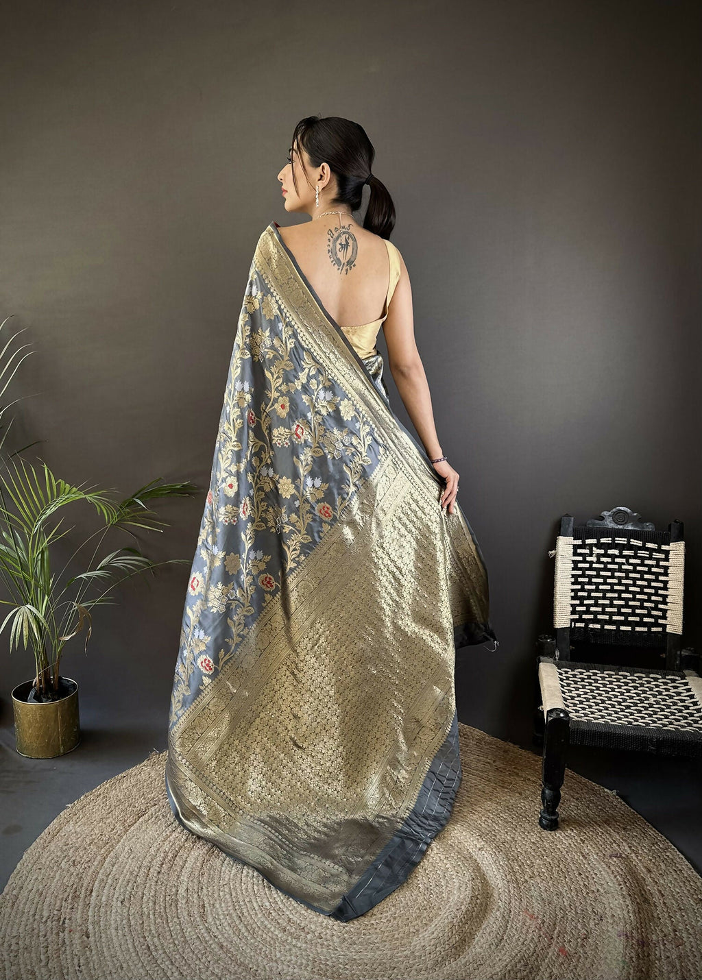 Joban Fashion Grey Floral & Ethnic Motifs Design Soft Silk Meenakari Banarasi Saree | Grocsy