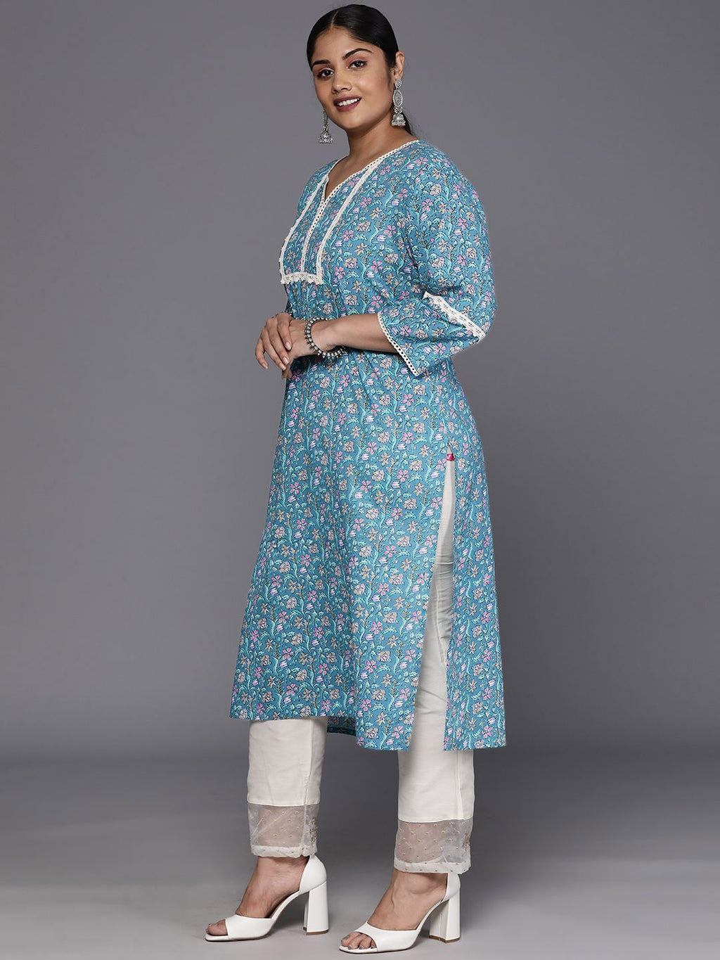 Sztori Plus Size Floral Printed Notch Neck Cotton Straight Kurta | Grocsy