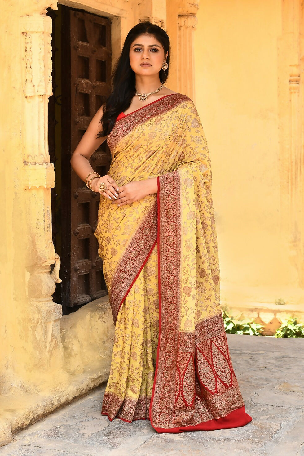 Joban Fashion Yellow Crepe Chiffon Pure Handloom Banarasi Silk Saree | Grocsy